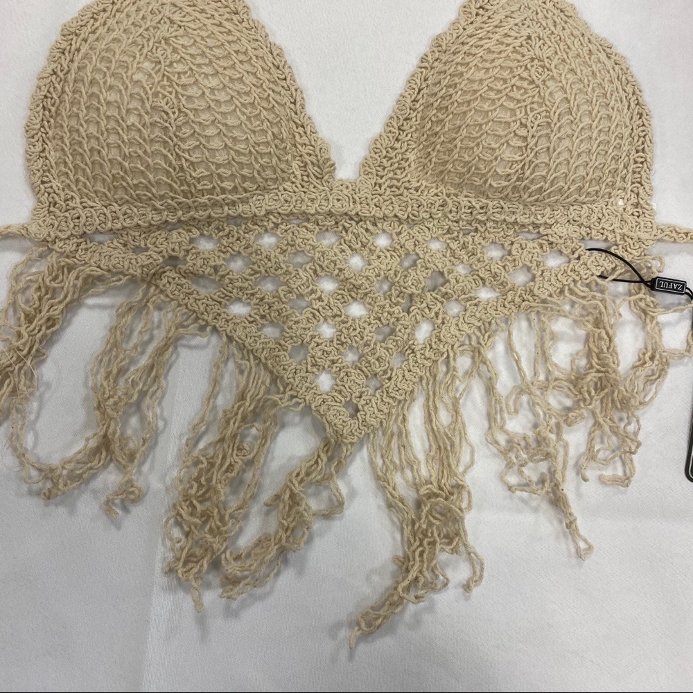 Knitted Halter Crop Top - Picture 3 of 6